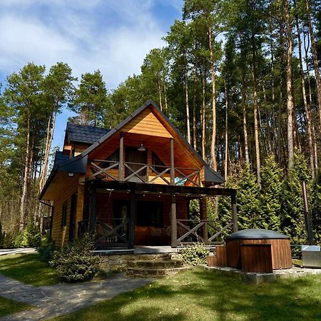 Domek W Lesie Nad Zalewem Chancza Exteriér fotografie